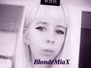 BlondeMiaX