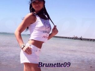 Brunette09