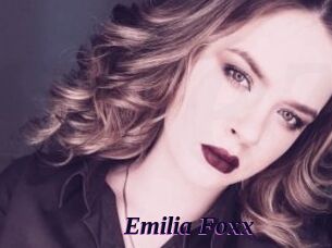 Emilia_Foxx