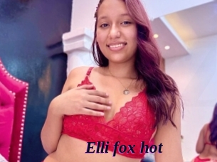 Elli_fox_hot