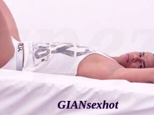 GIANsexhot
