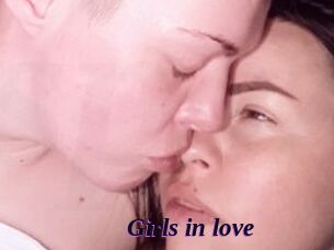 Girls_in_love