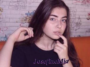 JosefineMia