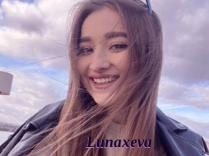 Lunaxeva