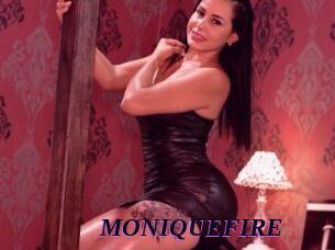 MONIQUEFIRE Spezial Sexcam