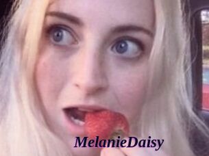 Melanie_Daisy
