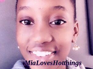 MiaLovesHotthings
