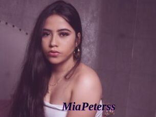 MiaPeterss