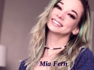 Mia_Fern