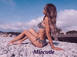 miacutie Spezial Sexcam