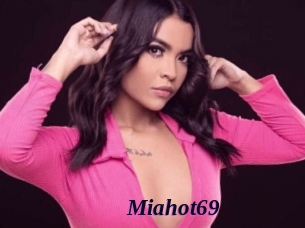 Miahot69