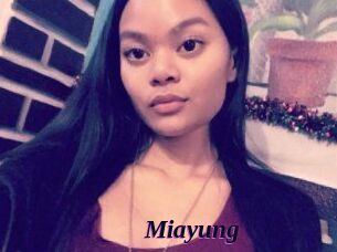 Mia_yung