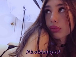 nicolskinny19 Spezial Sexcam