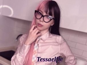 Tessaelfie