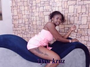 tyra_kruz Spezial Sexcam