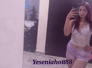 Yeseniahott88